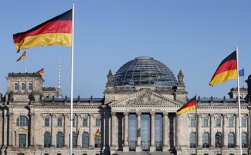 იყიდება ქმარი – ქალმა აუქციონზე გასაყიდად ქმარი „გამოიტანა” გერმანია